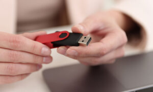 Никогда не пропускайте этот шаг, прежде чем выбрасывать старый USB-накопитель.