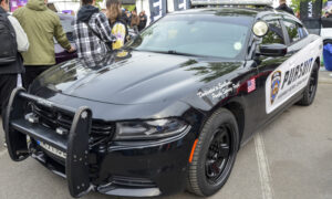 Полицейский автомобиль Charger вернулся с рядным шестицилиндровым двигателем с турбонаддувом под капотом