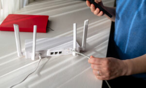 5 умных способов спрятать кабели Ethernet по дому