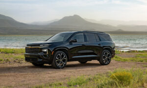 Chevy добавляет гладкую новейшую комплектацию в свою линейку Traverse 2027 года