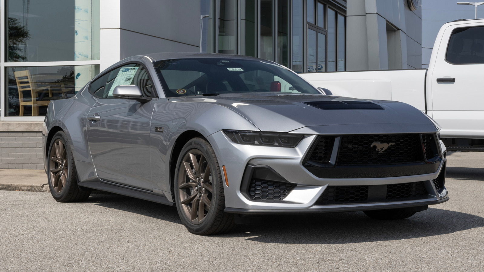 5 экзотических автомобилей, которые можно приобрести дешевле, чем новый Ford Mustang GT