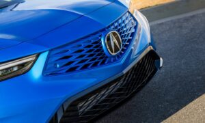 Можете ли вы отремонтировать свой Acura в дилерском центре Honda?