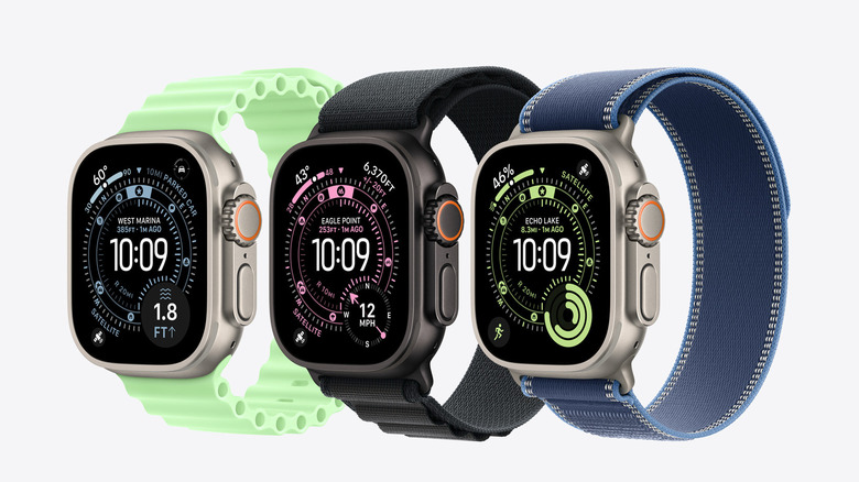 Три версии Apple Watch Ultra 3 на белом фоне