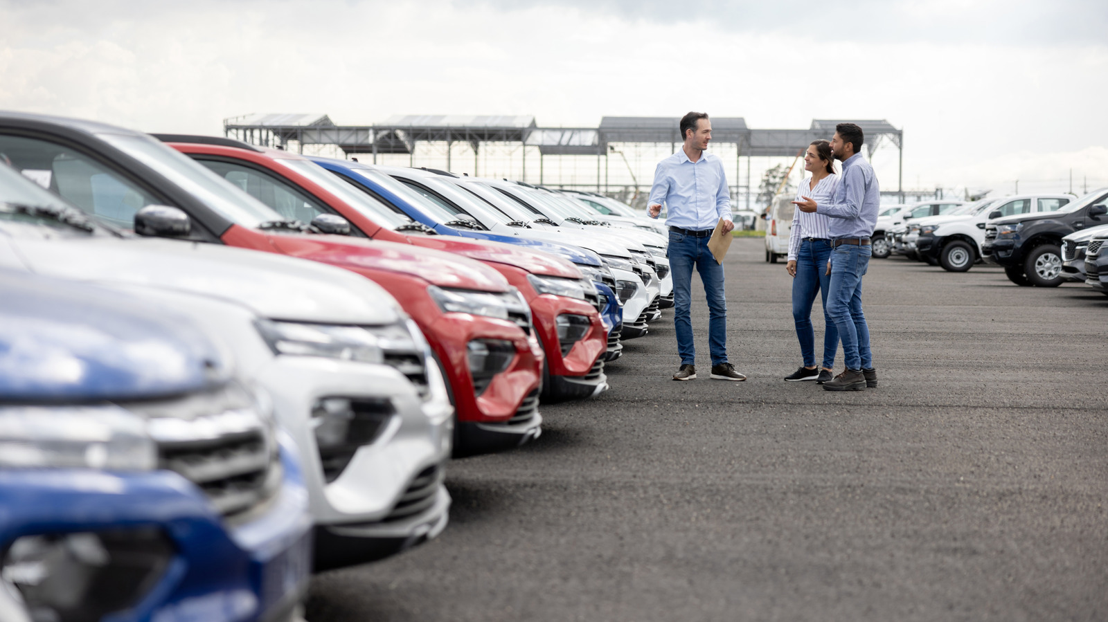 4 4-дверных седана, попавших в список самых продаваемых автомобилей KBB
