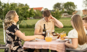 3 крутых гаджета от комаров, которые действительно защитят вас от укусов