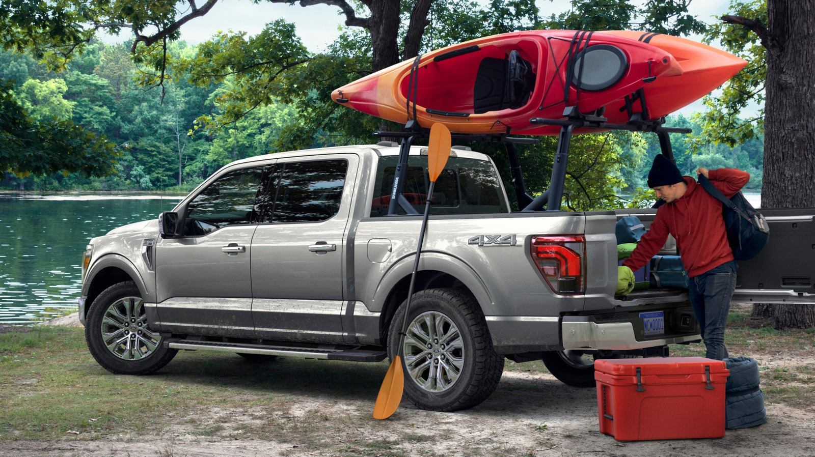Почему у Ford F-150 такой «провал» в передних боковых окнах