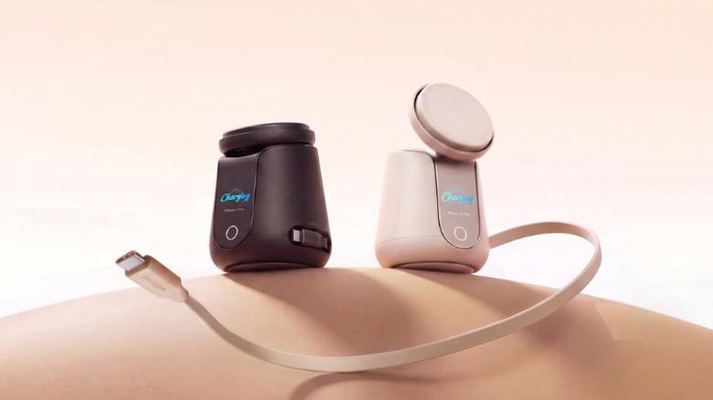 Зарядная станция Anker MagStand с выдвижным кабелем