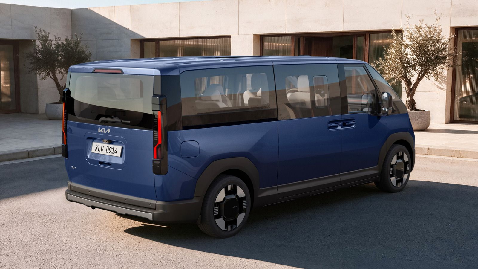 Стильный новый кемпер от Kia превосходит PV5 почти во всех отношениях