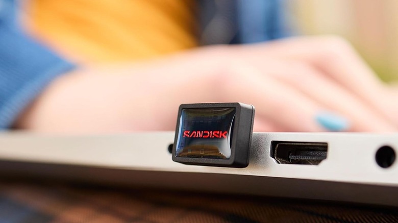 Флэш-накопитель Sandisk Extreme Fit USB-C