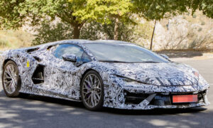 Редизайн Lamborghini Revuelto попал на тестирование, но является ли стиль только новым?