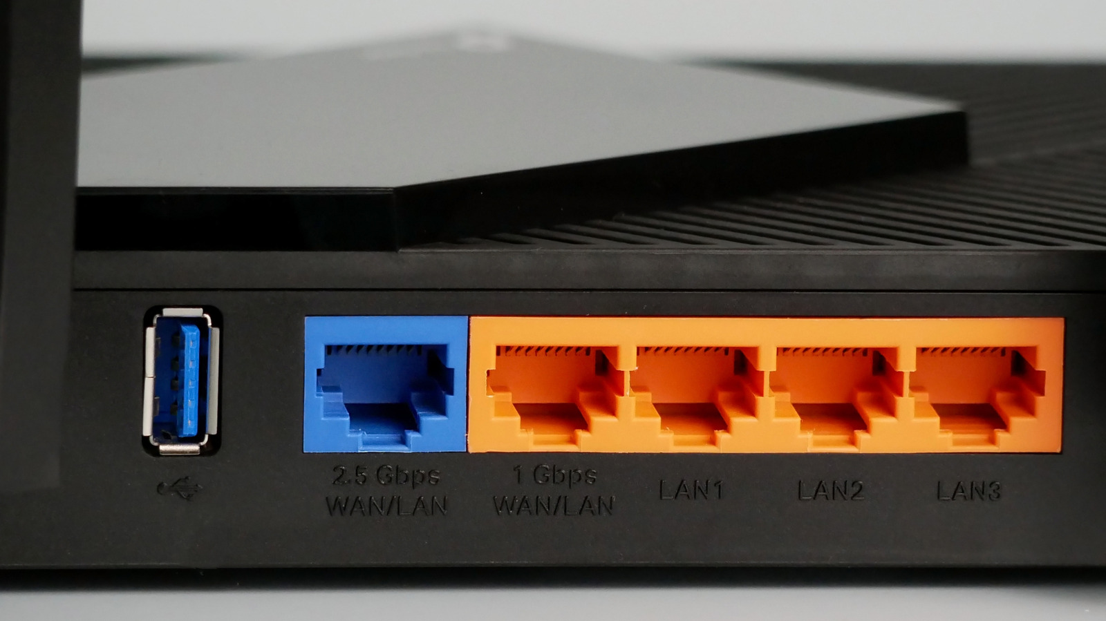Для чего нужен порт Ethernet 2,5G на вашем интернет-маршрутизаторе?