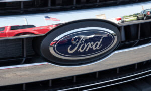 Новый вариант окраски Ford F-150 вызовет серьезную ностальгию у любителей грузовиков 70-х и 80-х годов