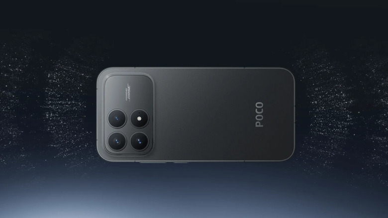 Черный Poco F8 Pro сзади с изображением настройки камеры и логотипом