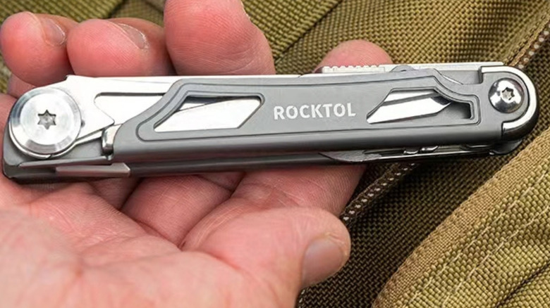 Карманный многофункциональный инструмент Rocktol ST02
