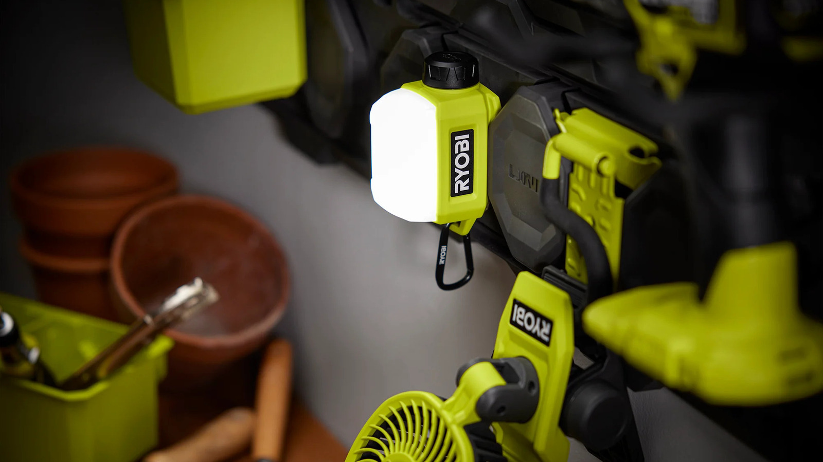 3 литиевых USB-фонарика Ryobi, которые пригодятся в чрезвычайной ситуации