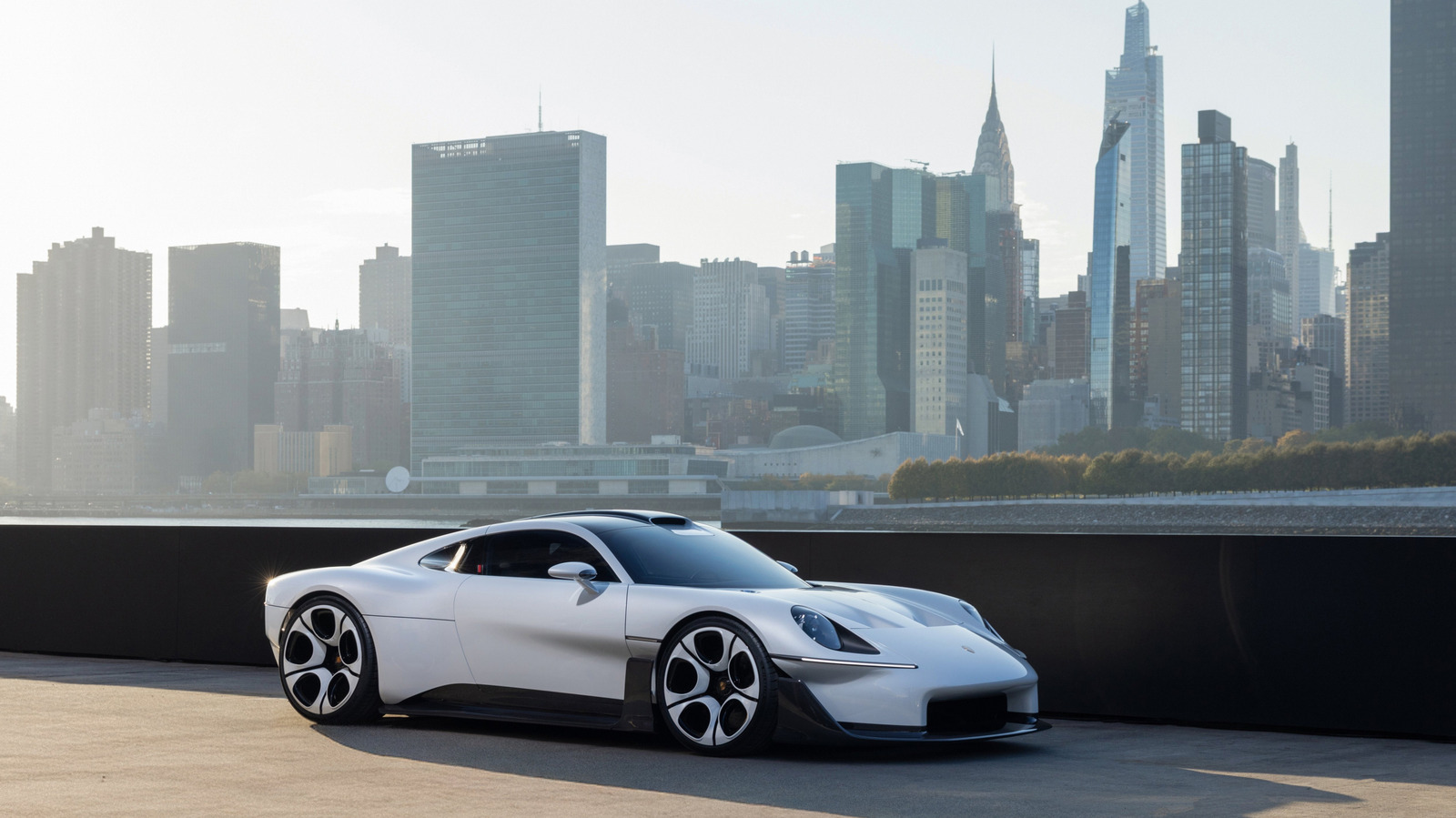 Porsche только что представил Mission S, и это гораздо больше, чем просто новый концепт-кар
