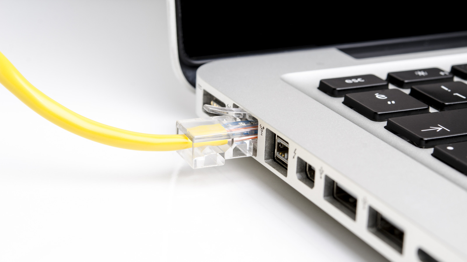 Нужно ли отключать Wi-Fi на компьютере при использовании Ethernet?