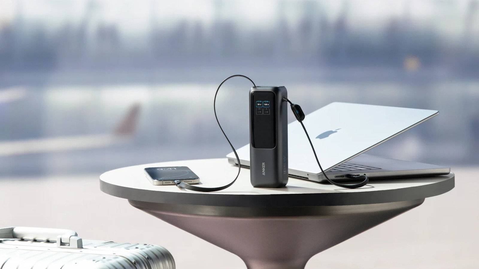 Anker утверждает, что этот Power Bank может разогнать MacBook Pro до 50% всего за 30 минут
