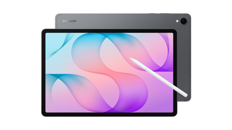 Samsung Galaxy Tab S12+, вид спереди и сзади