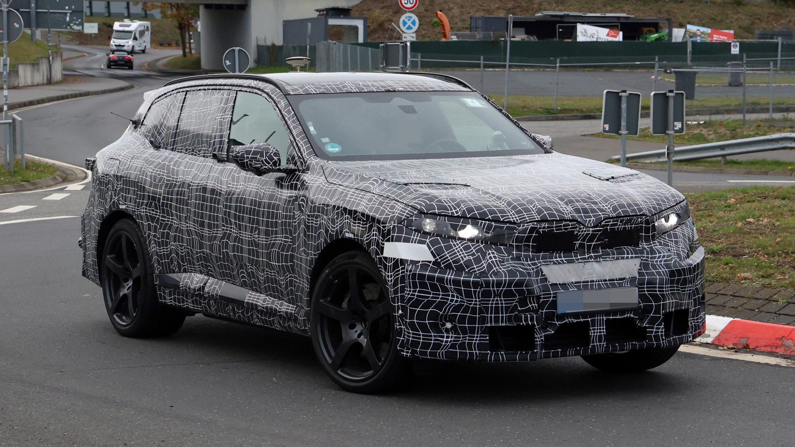 Увидев BMW X5 M на тестах, у нас возникли вопросы