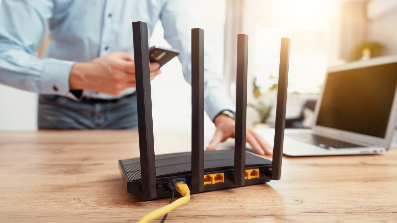 Насколько жарко или слишком жарко для Wi-Fi-маршрутизатора? Вот что нормально
