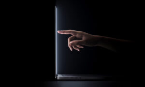 MacBook с сенсорным экраном наконец-то стал реальностью, и вот сколько он стоит
