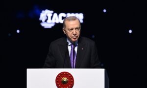 Турция осуждает размещение космического оружия после того, как американское оружие достигло орбиты
